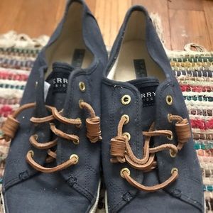 Sperry topsiders flat sneakers